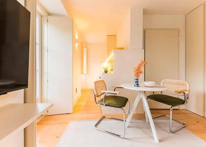 Armada V Apartment *