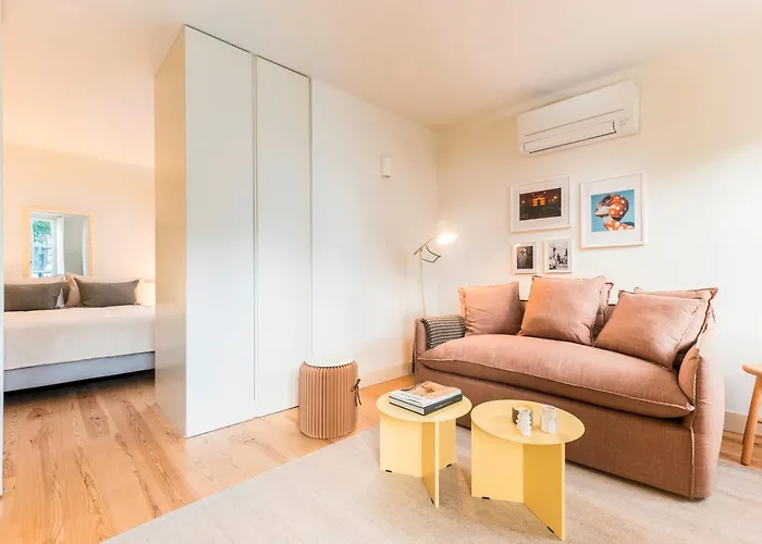 Armada V Apartment *